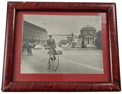 Bicykl, Plac Trzech Krzyży, Warszawa, Syrena, Kościół Św. Aleksandra, Prl - Fotografia w Ramce