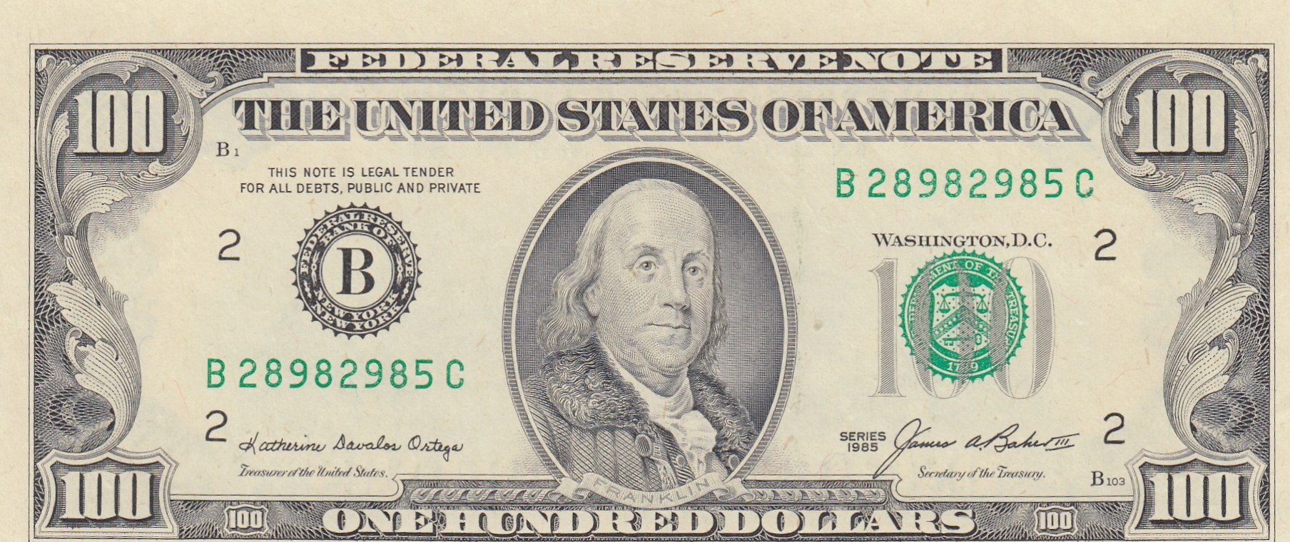 Сша 100 долларовые купюры. Бенджамин Франклин на 100 долларах. Американская купюра 100 долларов. 100 Долларов купюра с двух сторон. Банкнота 100 долларов США.