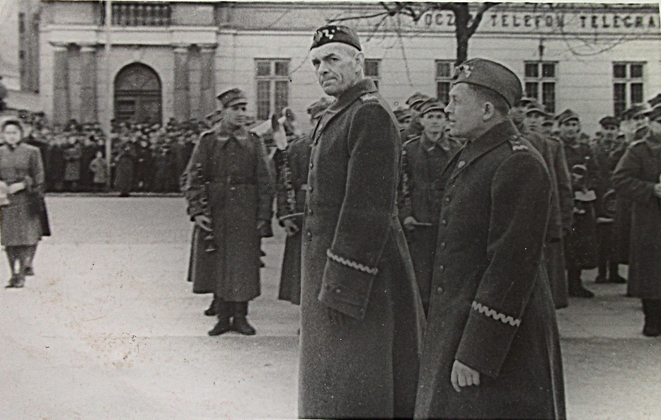 [FOTOGRAFIA]. Generałowie ZYGMUNT BERLING i CEPA?. Fotografia formatu
