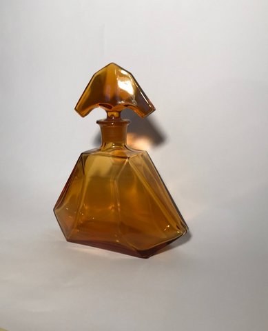 okres międzywojenny, Karafka Art Deco