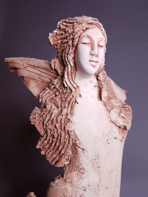 Anioł ceramiczny, Ewa Budzowska