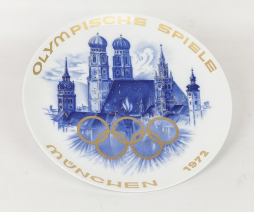 Monachium, Pamiątkowy talerz dekoracyjny z Olimpiady w Monachium, 1972 r., Wytwórnia porcelany "PORCELLAN MANUFAKTUR"