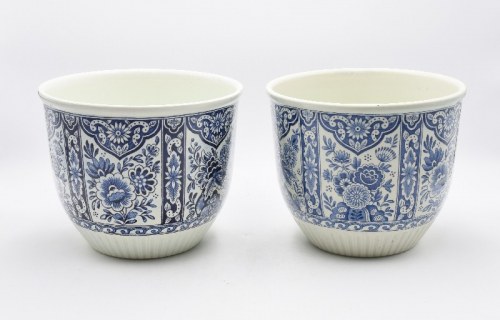 Para donic zdobionym bukietami kwiatów, Royal Delft