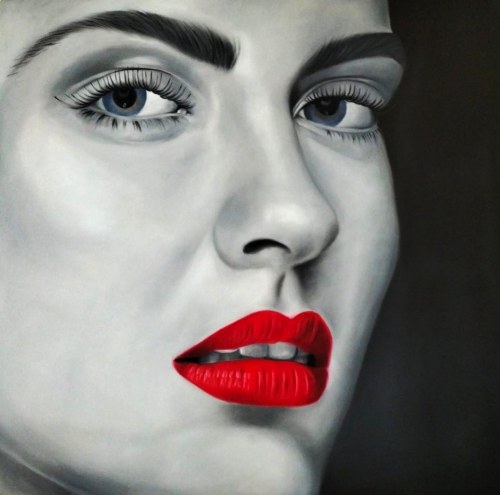 Kiss me now, Martina Palla