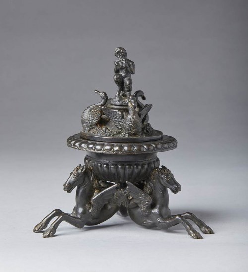 Inkwell with seahorses., Manufacture From The XIX Century