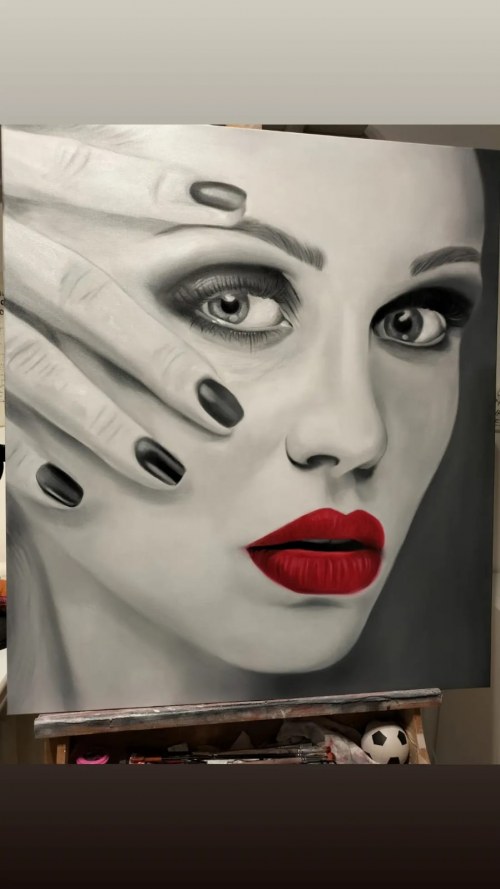 KISS ME NOW, Martina Palla