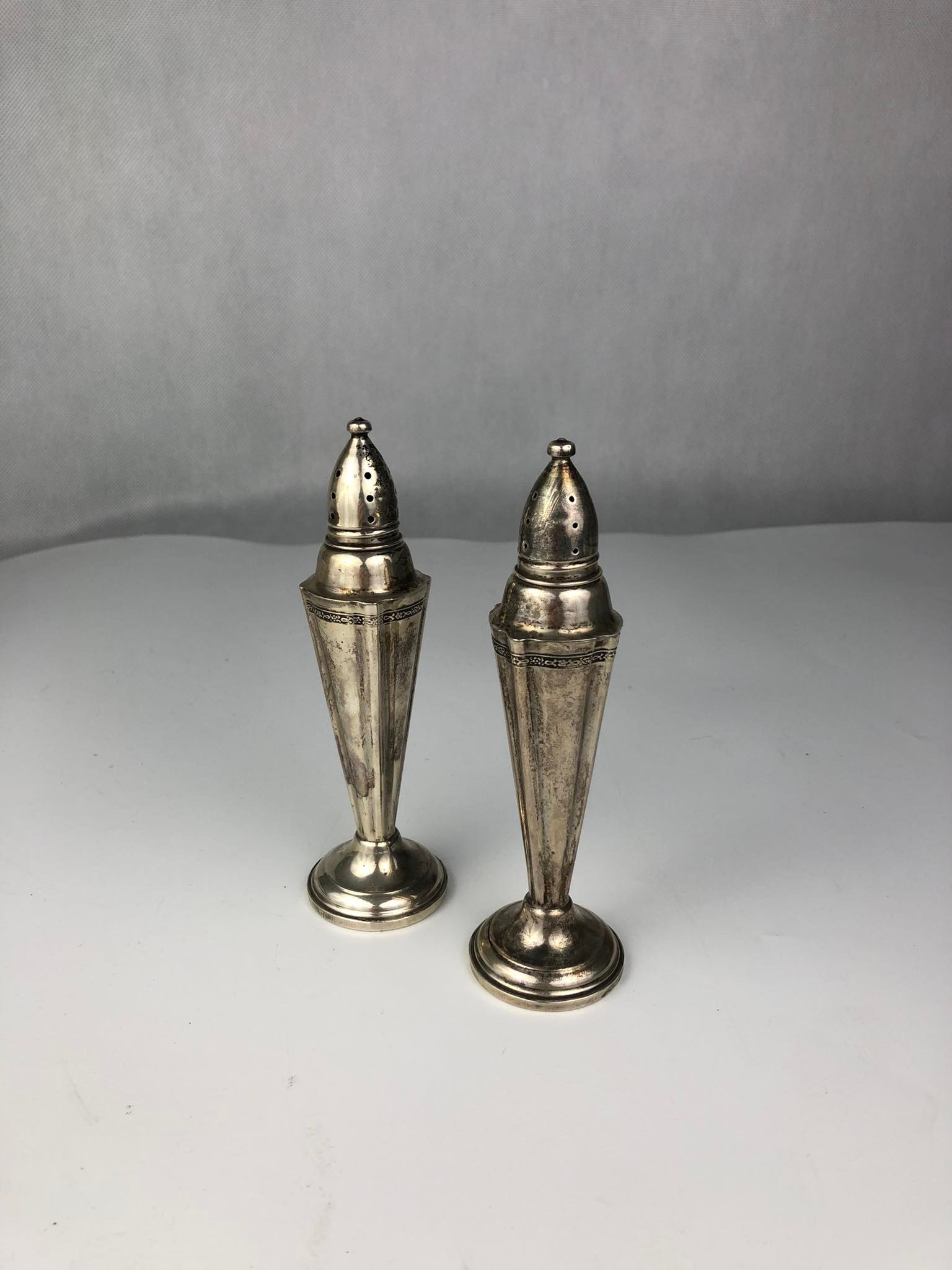 British Silver Salt and Pepper Shakers Sterling Online auction