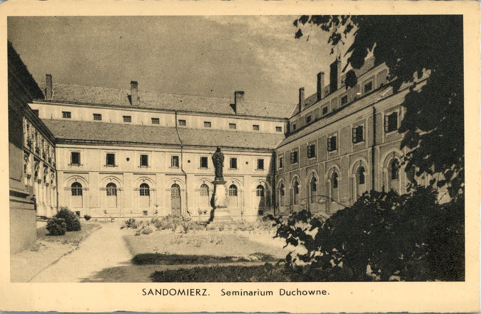 Sandomierz Seminarium Duchowe, po 1937 Aukcja
