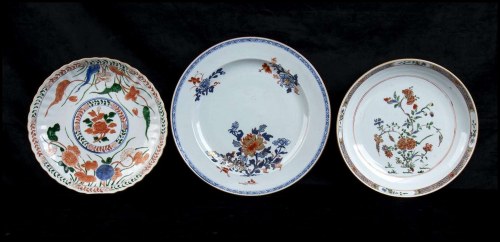 dynastia Qing, XVIII wiek, Trzy Polichromowo Enamelowane Porcelanowe Naczynia Chiny