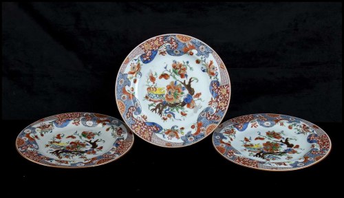 dynastia Qing, okres Yongzheng, Trzy Polichromowo Enamelowane Porcelanowe Naczynia Chiny