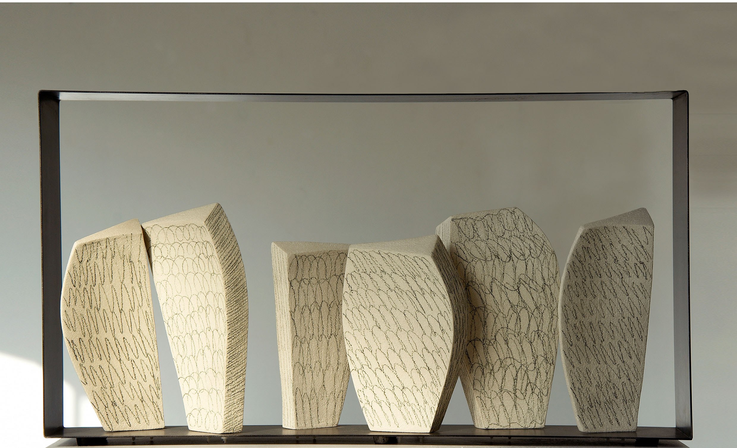 Guido de zan グイドデザン　彫刻　イタリア　IDÉE 無印　アート Guido De Zan, Six Geometric Profiles, 2004 - Online auction