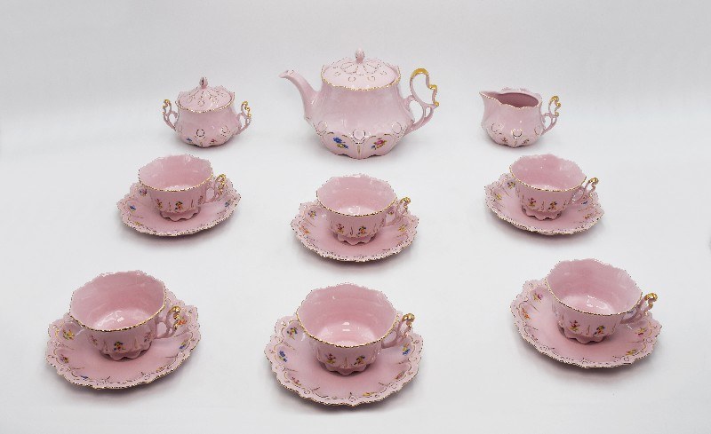 Haas & Czjzek Porcelain Factory, Pink tea service with floral