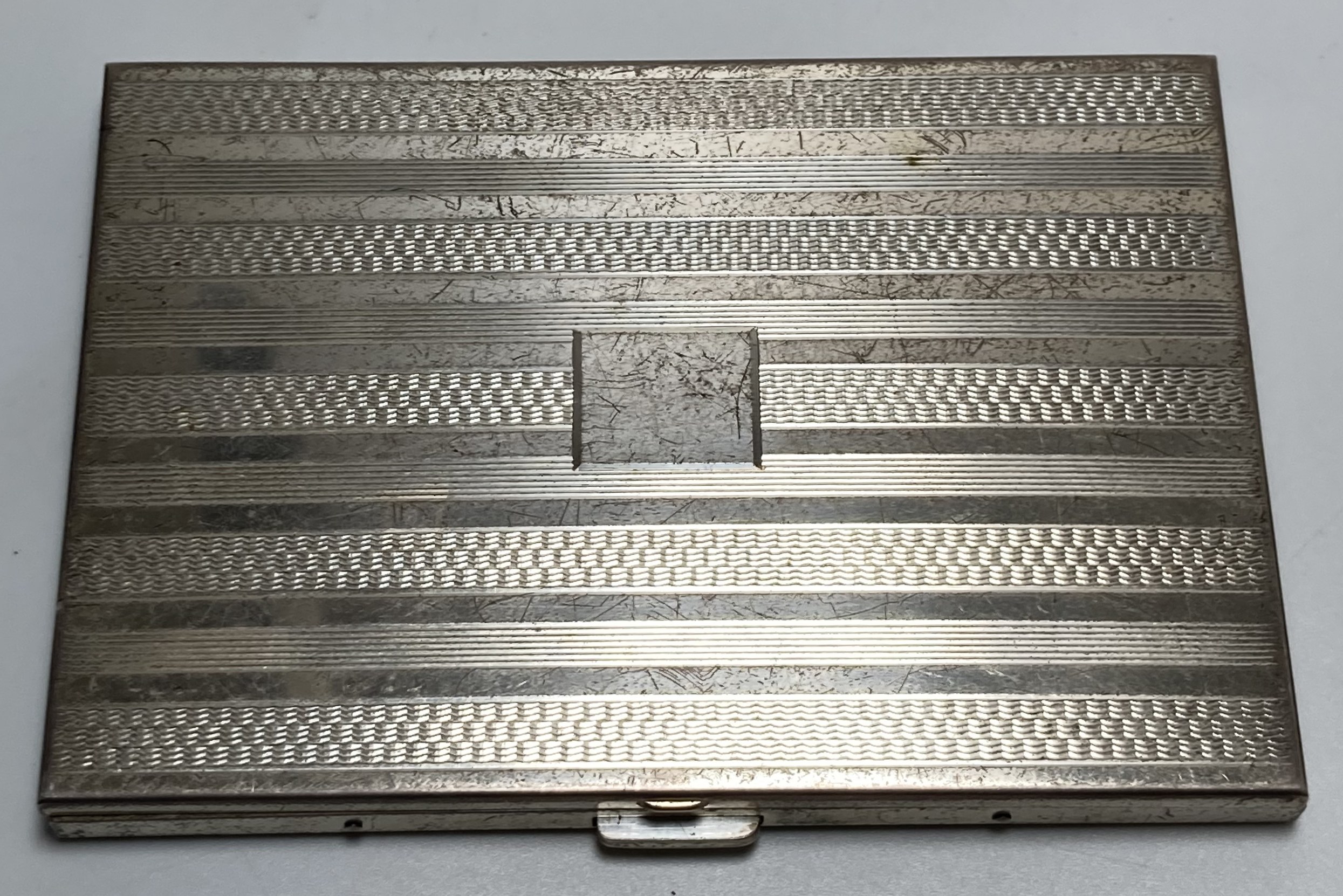 USA, Art Deco style silver cigarette case, Volupte, 1940s/50s - Online  auction / Online bidding - Price
