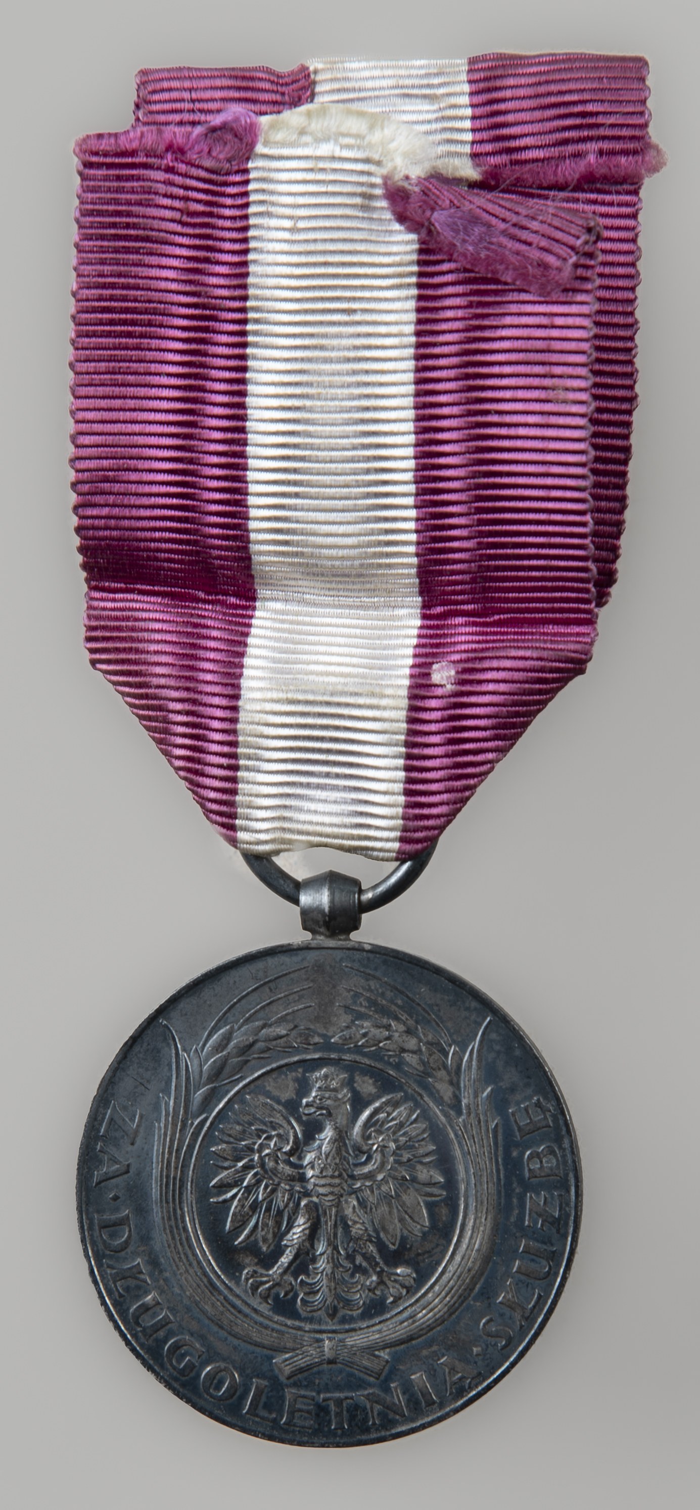 Medal Za długoletnią służbę XX lat (srebrny) - Aukcja internetowa ...