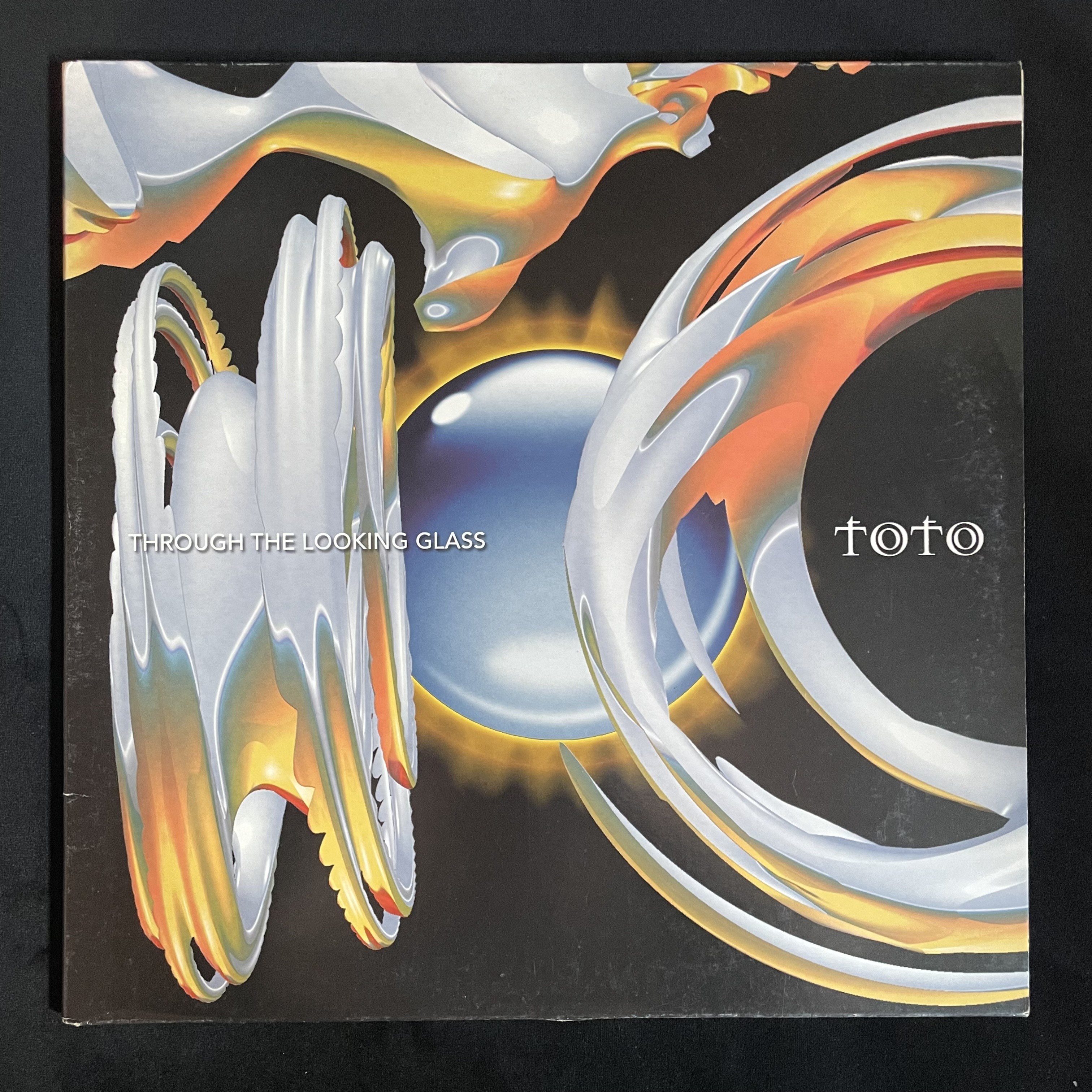 TOTO THROUGH THE LOOKING GLASS TOTO - THROUGH THE LOOKING GLASS