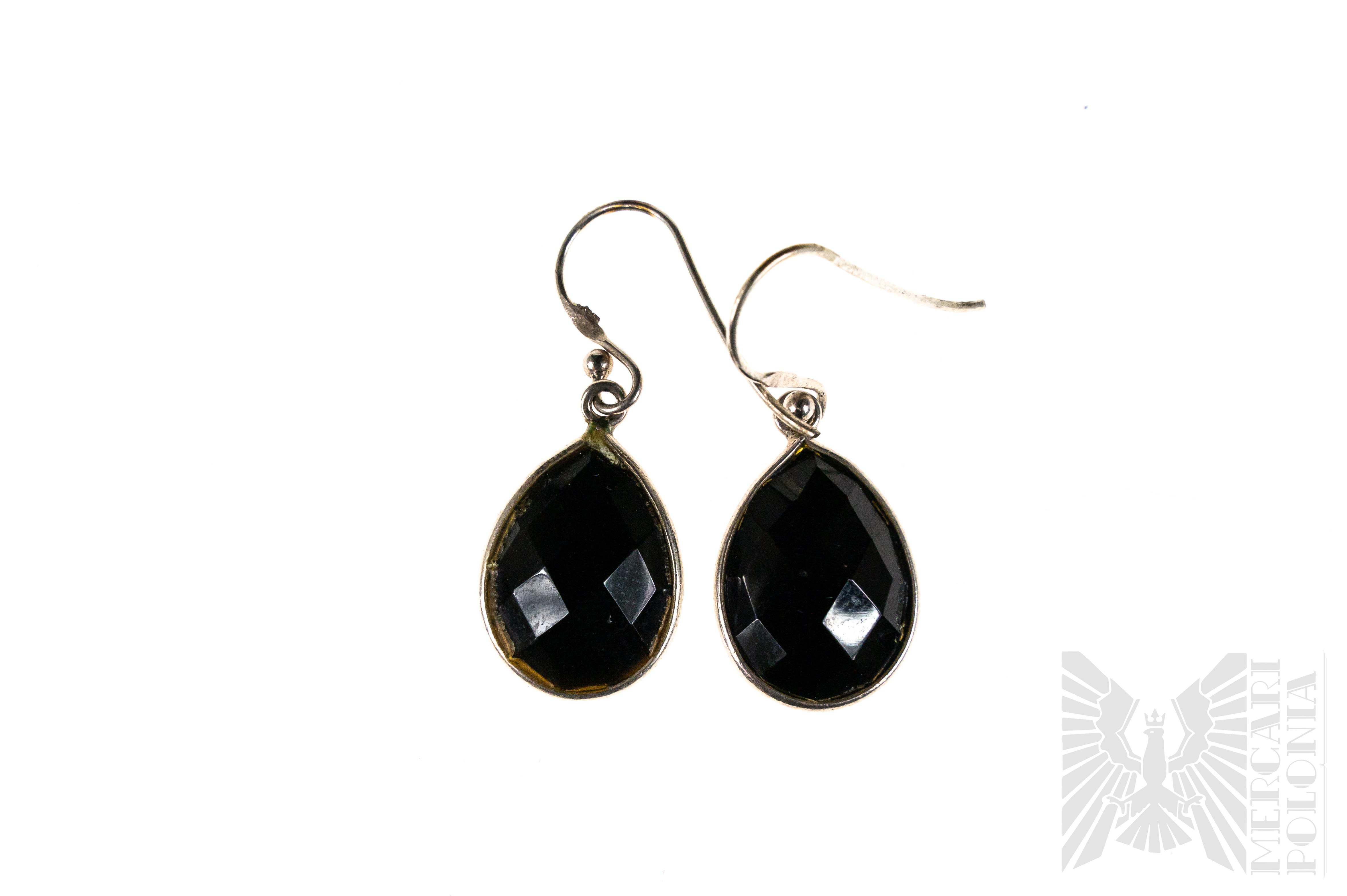 Earrings with Natural 2 Onyx with Total Weight 13.74 ct