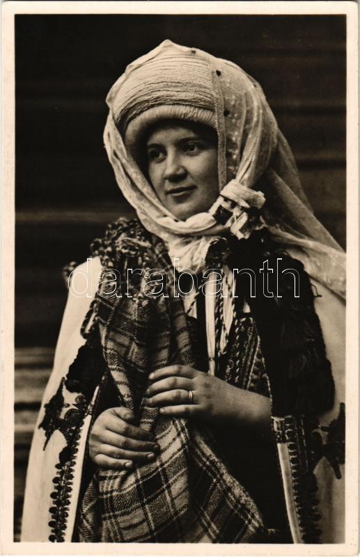 Paysanne de Transylvanie / Bäuerin aus Siebenbürgen / Erdélyi folklór ...