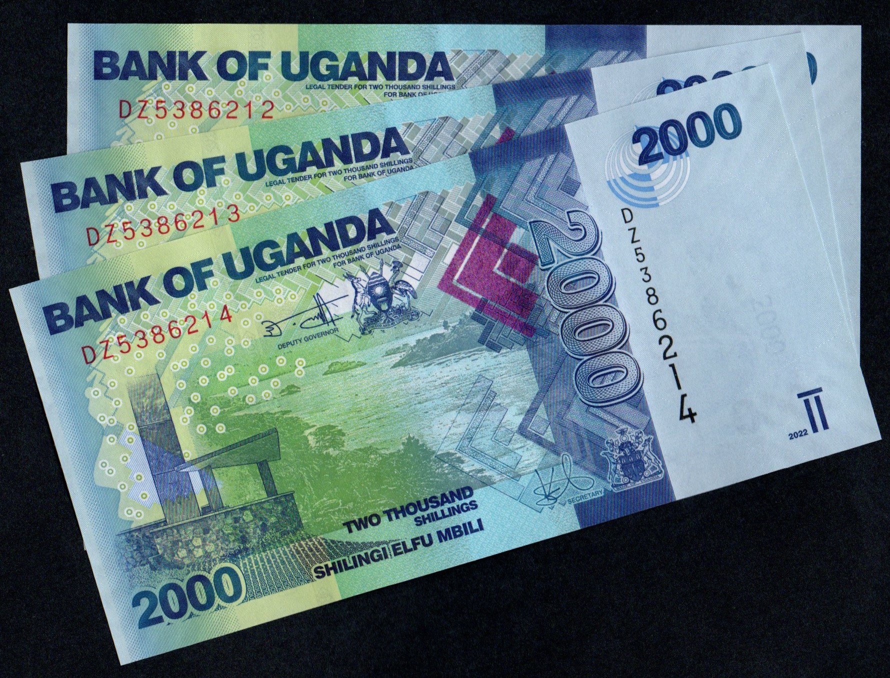 Uganda. 2000 Shillings 2022 3 Consecutive Banknotes - Online auction /  Online bidding - Price - OneBid