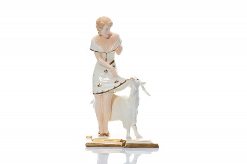 1. połowa XX wieku), Girl With A Goat