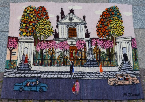 gobelin "Ulica przed kościołem", lata 70-te., Maria Korsak