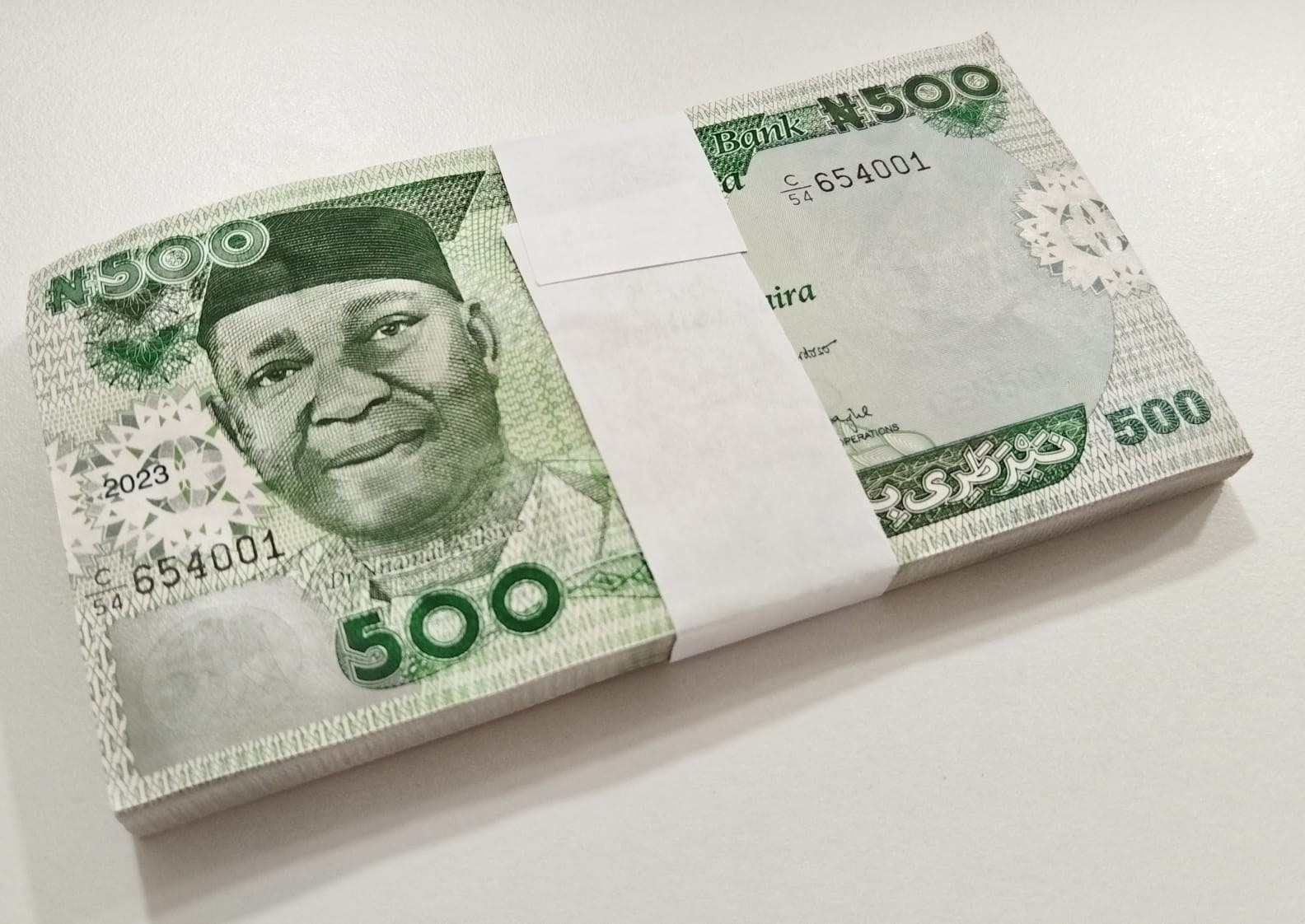 Nigeria. 500 Naira 2023 Bundle x 100 - Online auction / Online bidding -  Price - OneBid