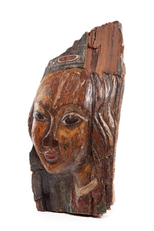 Płaskorzeźba "Madonna z Krużlowej", W. Powiertowska