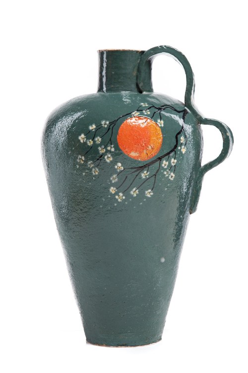 Ceramiczny dzban z ozdobnym uchem, Elżbieta Stanhope