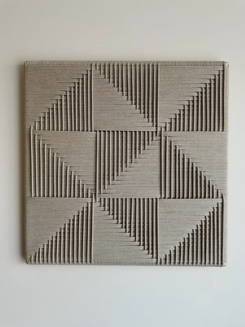 Beige Triangles, Katarzyna Samojluk