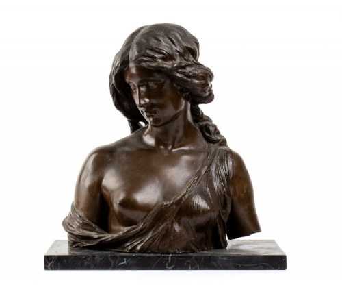 Vestale, Adolfo Apolloni