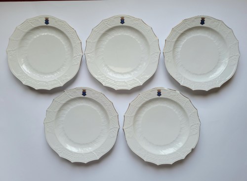 Czechy. Zestaw 5 porcelanowych talerzy płaskich, średnich, z polskim herbem Leliwa pod koroną hrabiowską, Fischer & Mieg