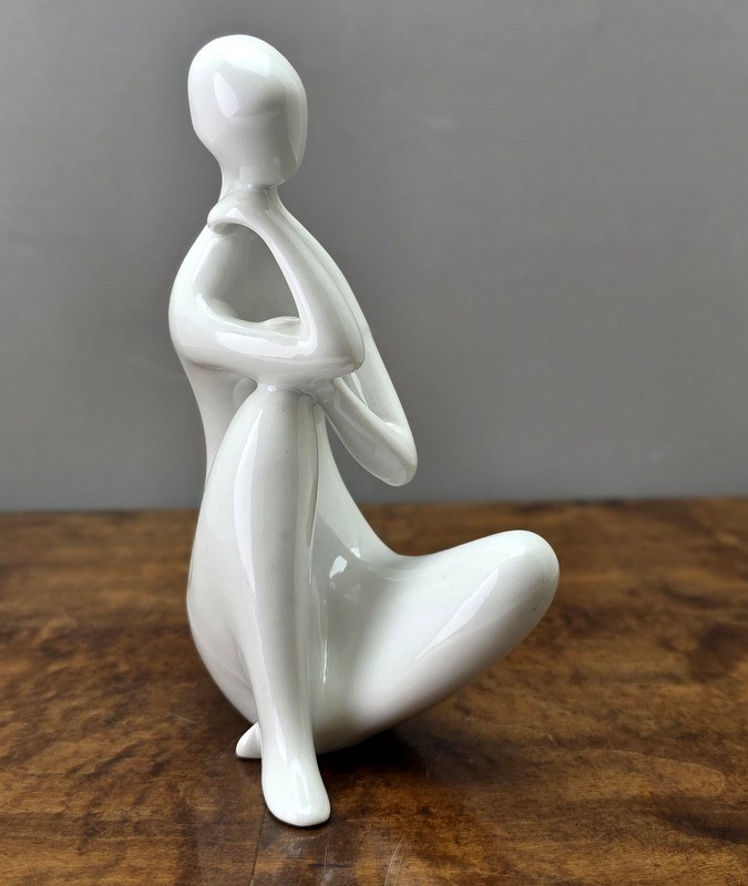 Jitka Forejtová - porcelánová figurka ženský akt - Royal Dux - 60