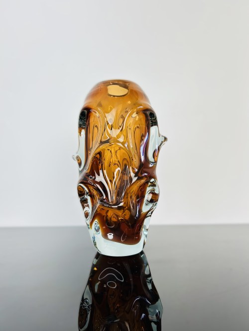 Wazon z bursztynowego szkła, Huta Szkła Škrdlovice, wzór nr 5988, 1959, Jan Beranek
