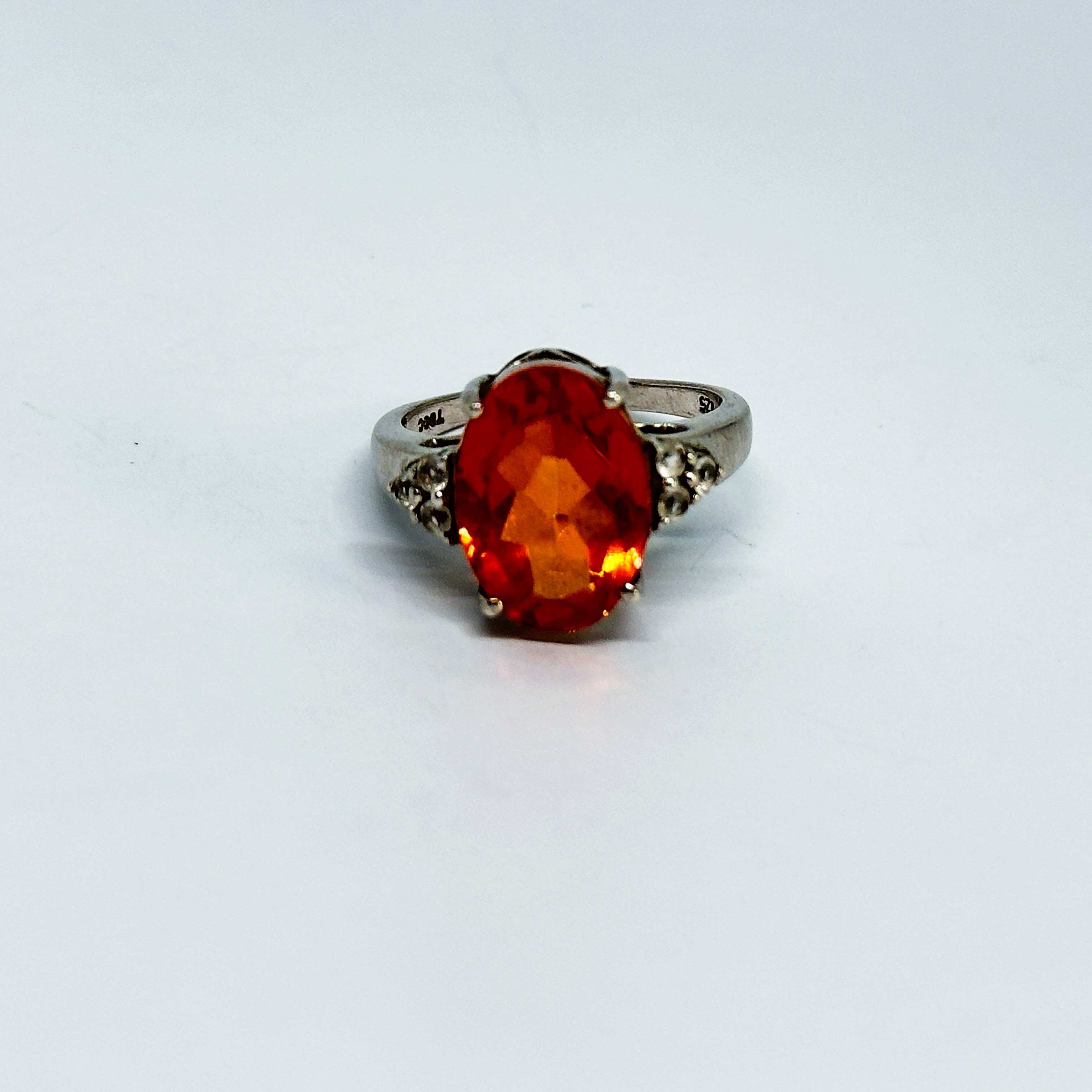 Bague En Argent Avec Topaze Rouge - Taille 51 - Bijou Occasion