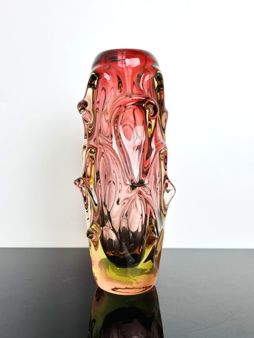 Wazon ze szkła artystycznego Uranium Sommerso, Huta Szkła Skrdlovice, Rok 1959, 32 cm, Wzór 5988/32, Jan Beranek