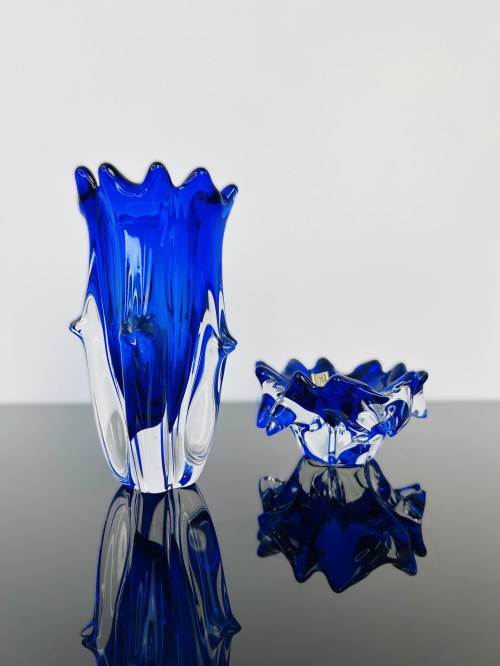 zestaw kobaltowych szklanych wazonów i popielniczek, Lednické Rovné Glassworks 1970, Jaroslav Taraba