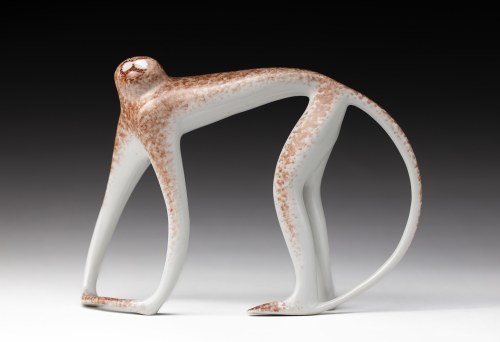 Figurka porcelanowa "Gibon", Ćmielów
